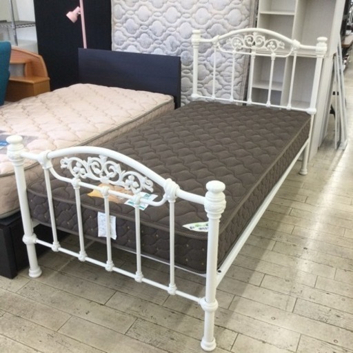 【✨ロココ調❗️✨ホワイト❗️✨】定価¥64,900 シングルベッド  ロココ調  ホワイト  マットレスFRANCEBED