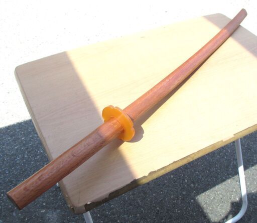 ☆木刀 木剣 bokken 握るだけで身が引き締まる 収納バッグ付き(ブラック)◇稽古から護身用まで (ロボコン) 港南台の武道、格闘技《剣道 》の中古あげます・譲ります｜ジモティーで不用品の処分