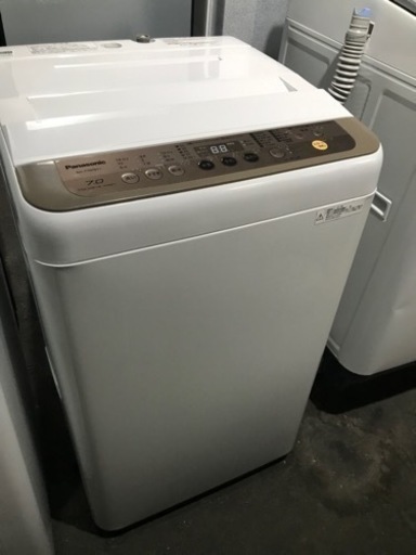 取引場所　南観音　O2308-264 Panasonic 7.0 kg洗濯機　2017年製　NA-F70PB11 動作確認済み　汚れ　キズあり　給水　排水ホースあり