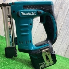 中古品 □ makita コードレスタッカーセット ST420DZK □ G 