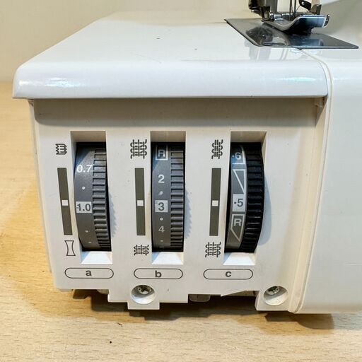 23T374_ジ4 動作確認OK Brother 4本糸 ホームロック TE4-B975 ロックミシン ブラザー 23T374_ジ4 動作確認OK Brother 4本糸 ホームロック TE4-B975 ロック