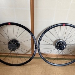 ロードバイク、クロスバイク、ディスク用ホイールフルクラムRacing600