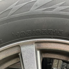 今だけ、値下げします。195/65/R15 ブリヂストン　ブリザック　VRX2美品21年製　スタッドレスタイヤ　プリウス等に適応