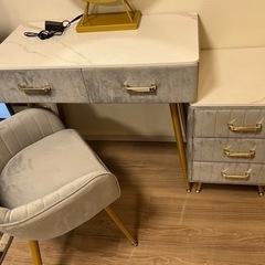ドレッサー、チェアセット