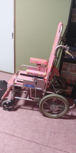 日進医療リクライニング式車椅子
