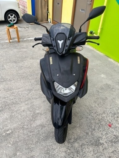 シグナスRAYZR ブラック 125cc 小型バイク