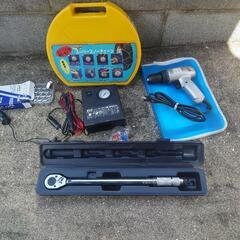 スタッドレス　アルミ付　4本　セレナ　チェーン　空気入れ　トルク