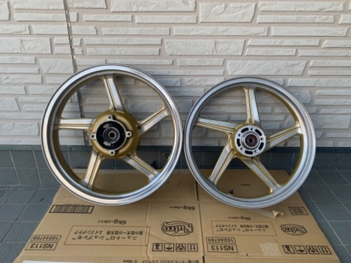 ゼファー400 F・Rゴールドホイール