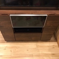 部屋の角にも置けるテレビ台