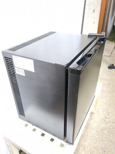 2022年製 デバイスタイル 20L電子冷蔵庫 RA-P20-K