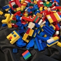 取引中　LEGOブロック