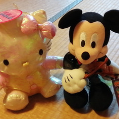 可愛いミッキーマウスとキティちゃん（未使用）