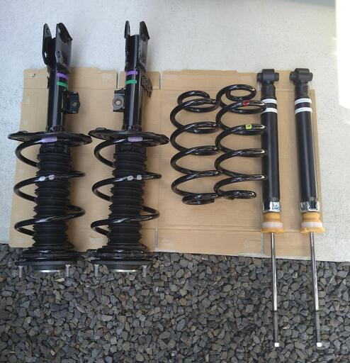 新車外し ノア ヴォクシー ZRR80 ◇新車外し品◇TOYOTA フロント2本