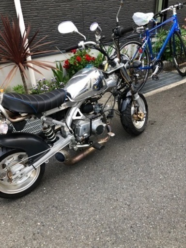 モンキーバイク