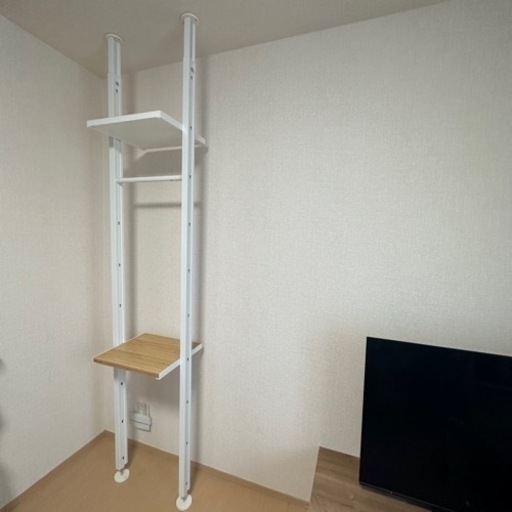 IKEA  ELVARLI 突っ張りタイプの収納家具　シェルフ 棚、シェルフ IKEA ELVARLI 突っ張りタイプの収納家具 シェルフ 類似品