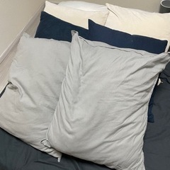 【処分】IKEAのクッション　ニトリの枕　セット