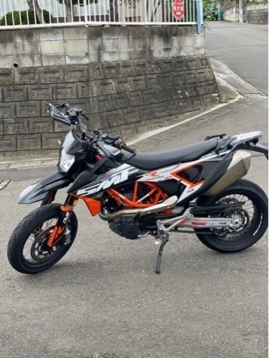 KTM690 SMCR 2022年式