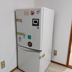 冷蔵庫135L あげます 簡易清掃済み内装キレイ 機能不具合なし