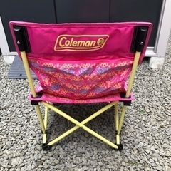 Colemanの折りたたみ椅子です