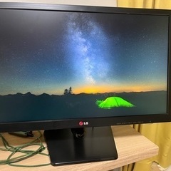 取引確定　lg 24n33tw-b PCのディスプレイ