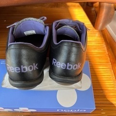 【ネット決済】☘️値下げしました。Reebok バランス　スニーカー