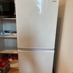 SHARP 冷凍冷蔵庫 SJ-C14D-W 137L 2017年...