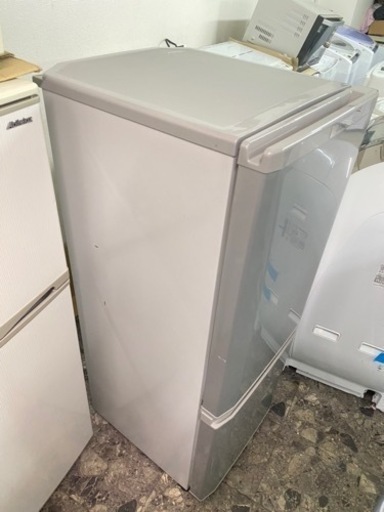 北九州市内配送無料　保証付き　三菱電機 MITSUBISHI ELECTRIC MR-P15Z-S [冷蔵庫 （146L 右開き） 2ドア ピュアシルバー]