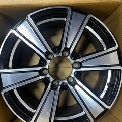 プラドに履いてました。(センターキャンプ、ナット無し)