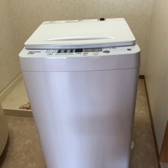 洗濯機5.5kg 2023年製 HW-55E2W Hisense...