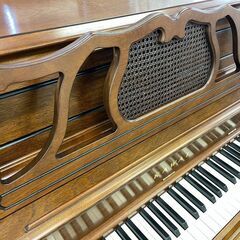 感謝フェア！更に最大１０万円値引き！リフレッシュ済み中古ピアノ　カワイKi65f　オシャレ家具調