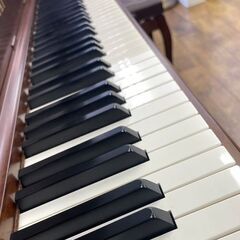 感謝フェア！更に最大１０万円値引き！リフレッシュ済み中古ピアノ　カワイKi65f　オシャレ家具調
