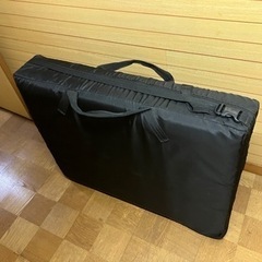 【ネット決済】折りたたみ　マッサージベッド　