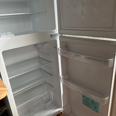 冷蔵庫 2020年 130L 4000円