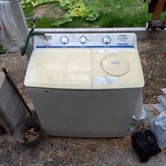 大型12キロ2層式洗濯機の中古品