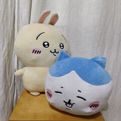 今人気のちいかわ☆ふわふわぬいぐるみ 2体☆うさぎ・はちわれ