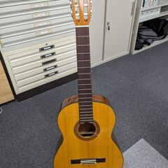 YAMAHA (CG131S)クラシックギター（ほぼ新品・美品）