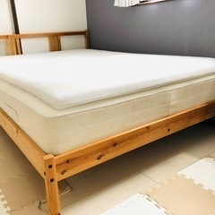 ダブルベッド（IKEA イケア）幅140cm×タテ200cm