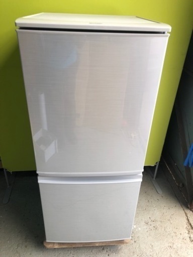 冷蔵庫　2ドア　137L シャープ　2017年製