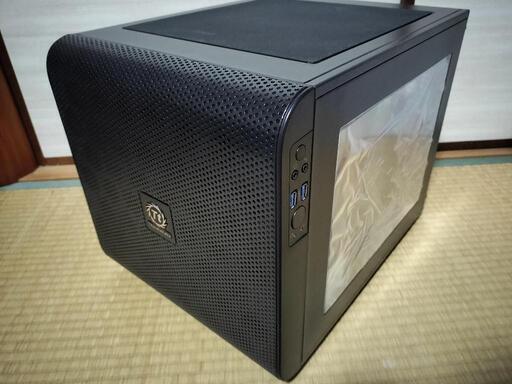 キューブ型自作ゲーミングパソコン\n