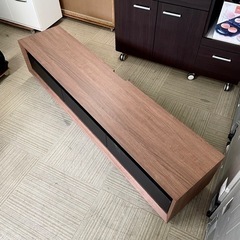 【超美品‼️】定価144,100円♪ 現行モデル MKマエダ 180cm幅ローボード(フォルス) テレビ台 前面レザー調 ウォールナットカラー♪