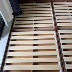 シングルベッド　セミダブルベッド　ベッドフレーム　すのこ付