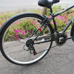 取引決定しました。札幌市内配達無料！防犯登録料込み。中古クロスバイク？3×6　18段変速ブラック！