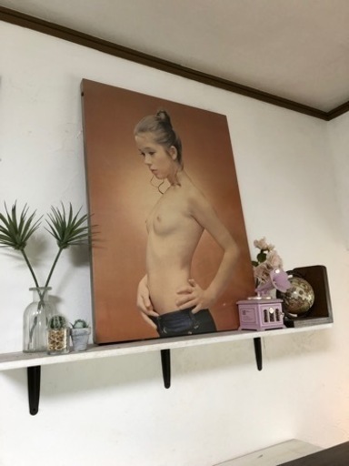 写真（大）と棚に置いている物全て