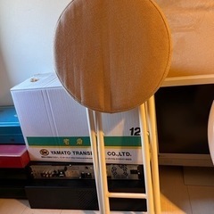 パイプ椅子(ホワイト系)
