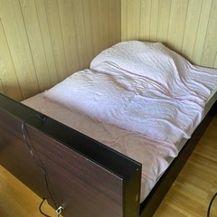 ダブルベッド　引取り限定