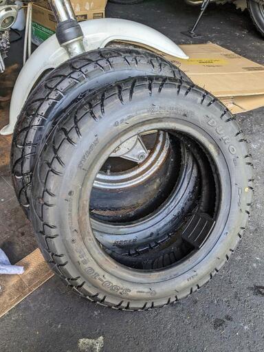 スズキランディ50 鍵なし　レストアベース　タイヤ新古品付 スズキランディ50 鍵なし レストアベース タイヤ新古品付