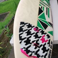 サーフボードBYRNE5.11ショート