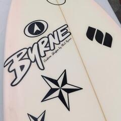 サーフボードBYRNE5.11ショート