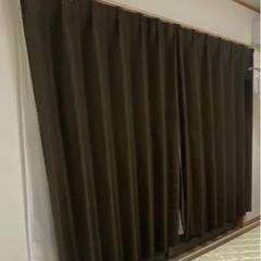 ニトリ　遮光カーテン2枚セット　新品同様の状態