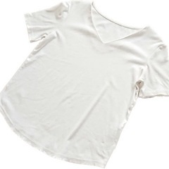 【ネット決済】白Tシャツ　Ｖネック